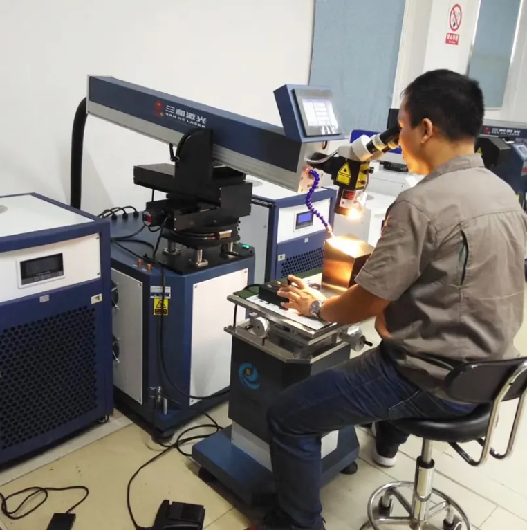 may han laser sua khuon mau